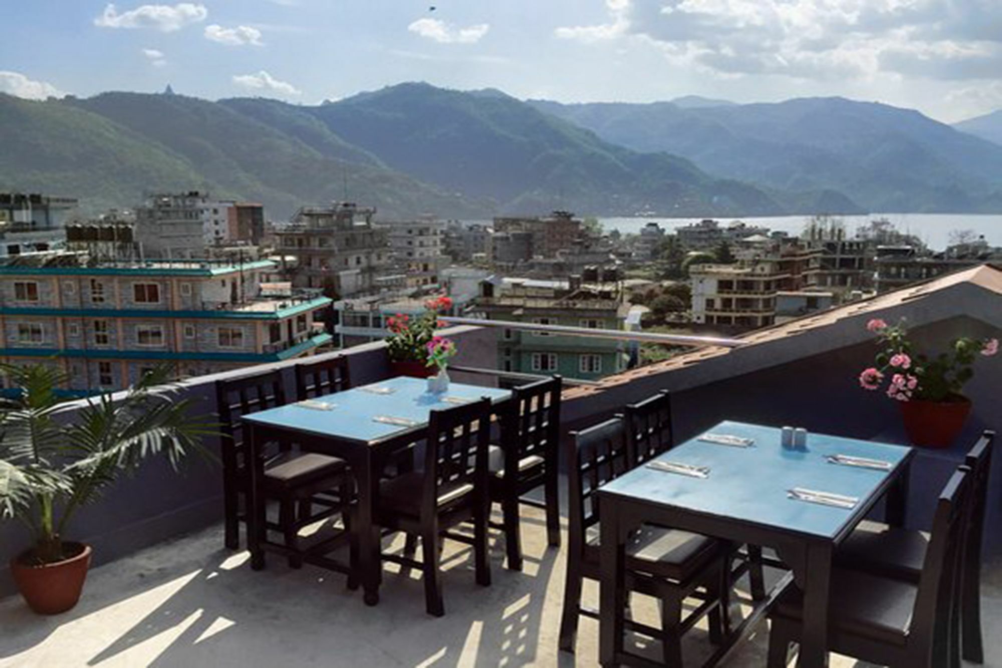 Hotel Atrium Pokhara Exterior foto